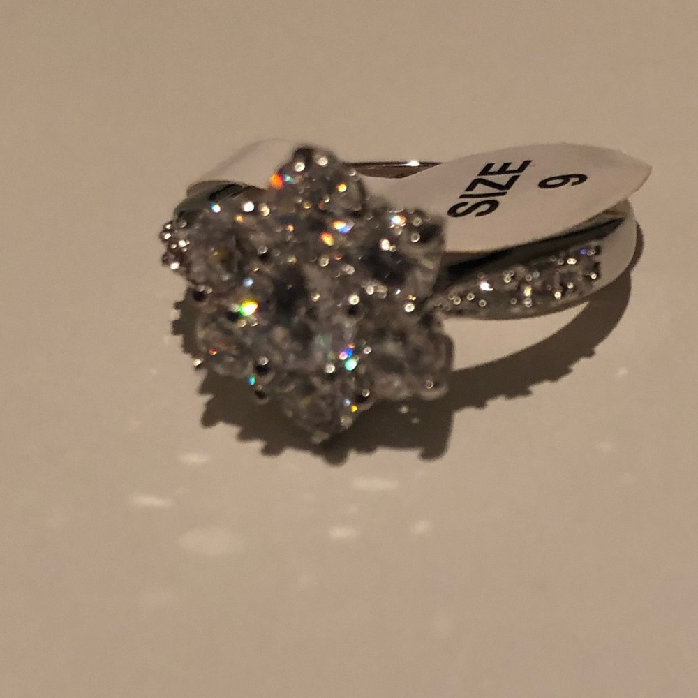 Flower Cut White Sapphire 925 Silver Stamped Ring